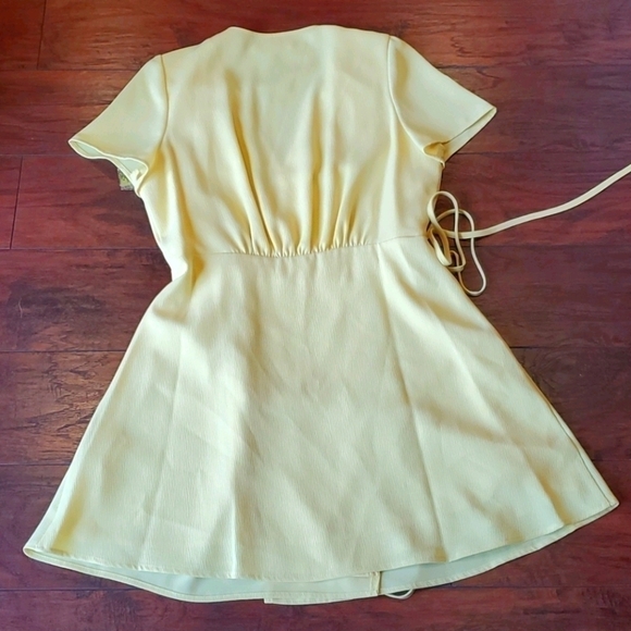 NWT Gianni Bini mini chiffon wrap dress - Picture 11 of 11